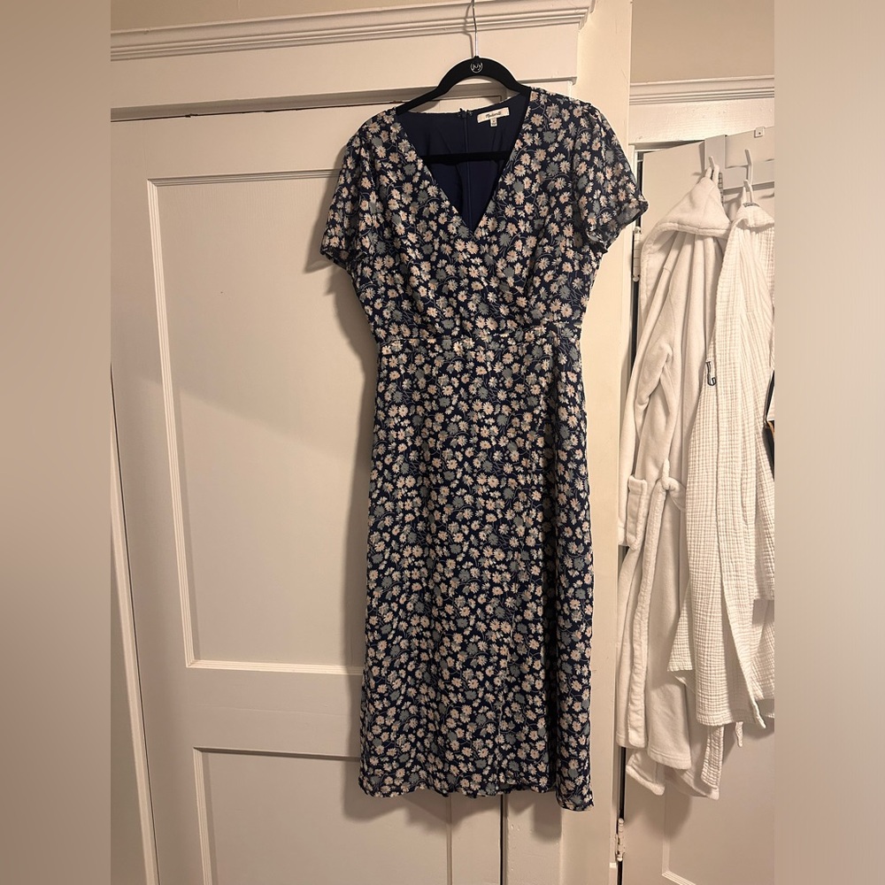 Madewell Faux-Wrap Crepe Floral Midi Dress